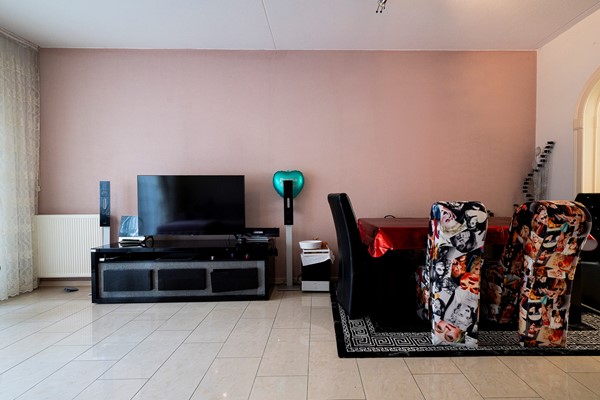 Medium property photo - Vriezenveenstraat 10, 2541 RZ Den Haag